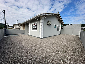 Casa Geminada � Venda